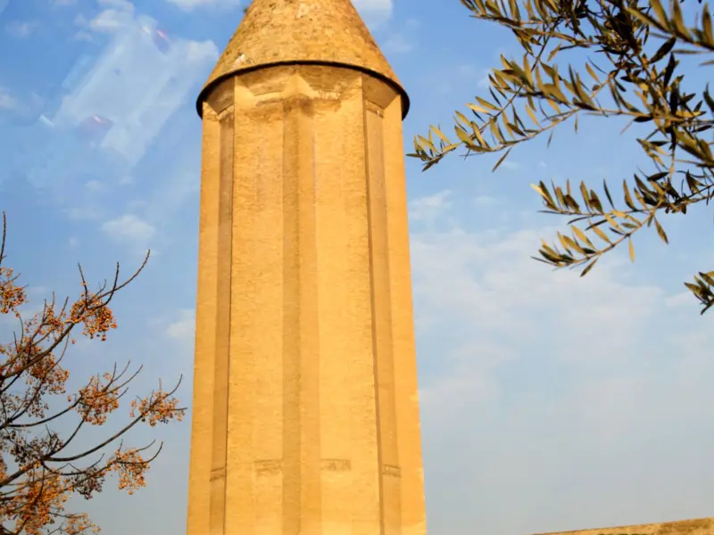 برج گنبد قابوس - تصویر 5
