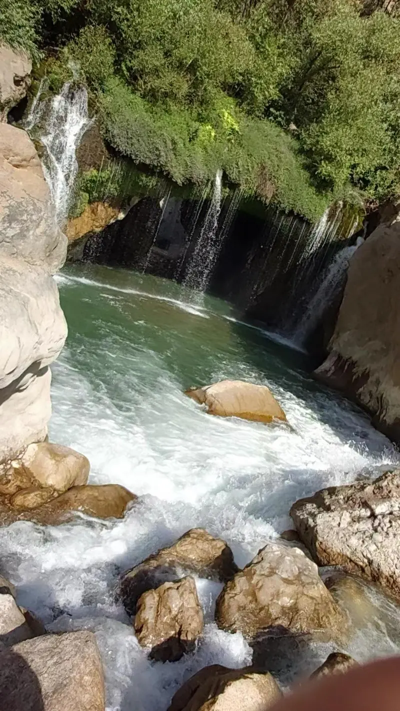 آبشار آب ملخ - تصویر 3