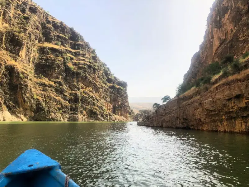 تنگه کافرین - تصویر 1