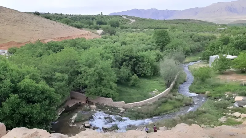 چشمه خونیار - تصویر 3