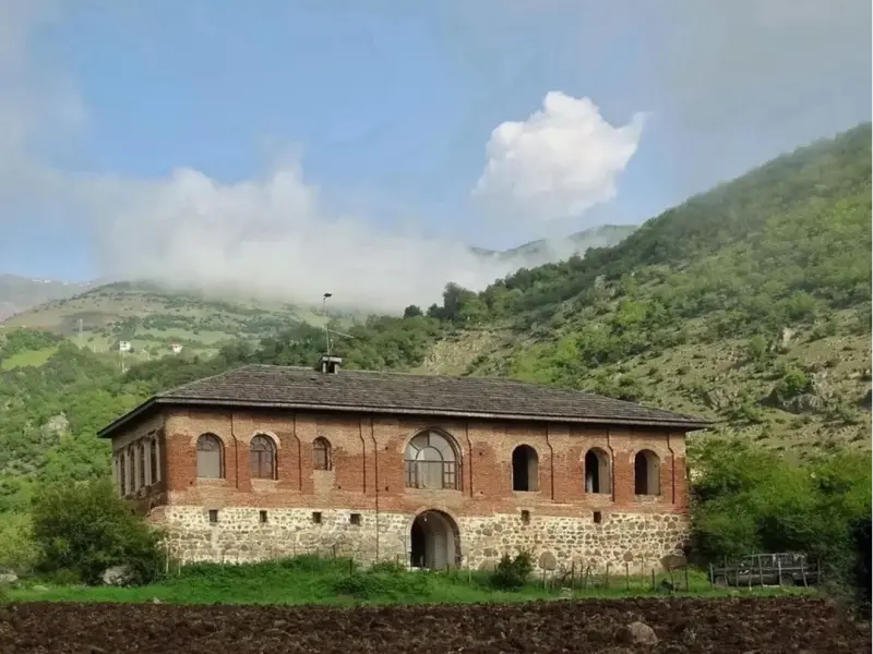 کاخ ییلاقی سردار امجد - تصویر 5