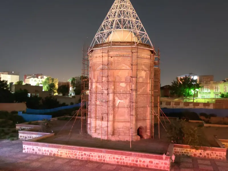 گنبد کبود - تصویر 5
