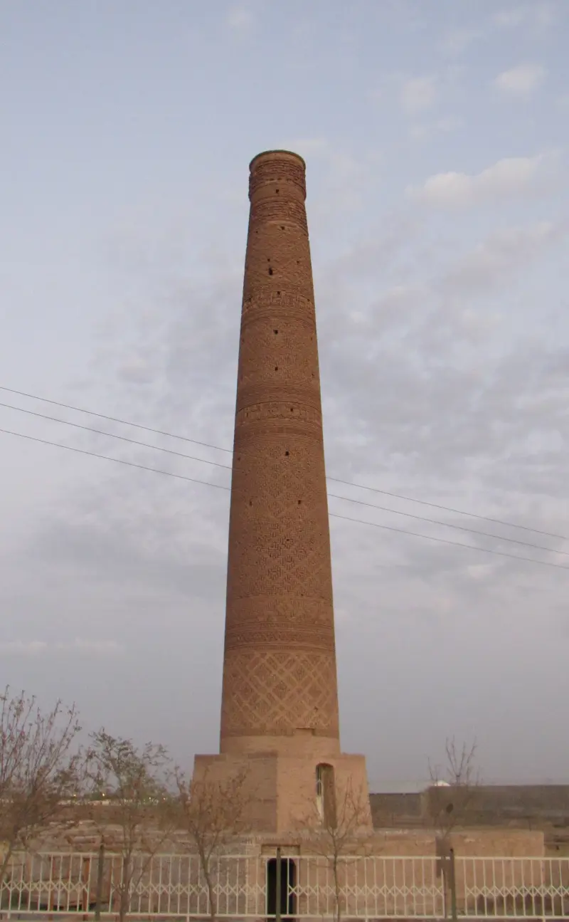 مناره خسروگرد - تصویر 1
