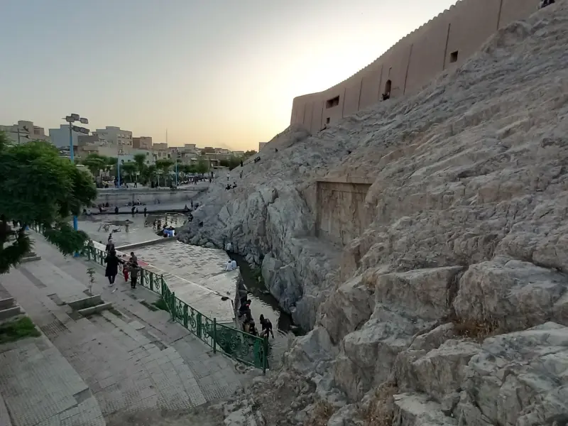 سنگ‌نگاره فتحعلی‌شاه - تصویر 3