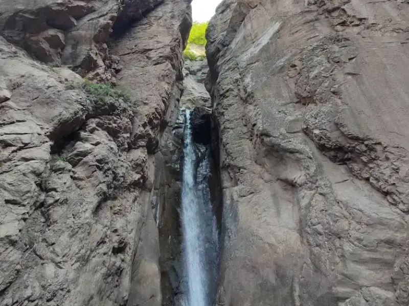 آبشار گنجو