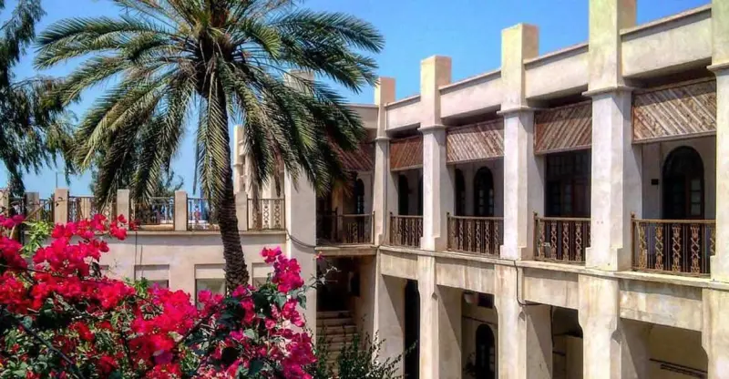 عمارت کازرونی - تصویر 3