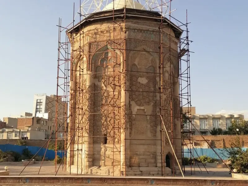 گنبد کبود - تصویر 4