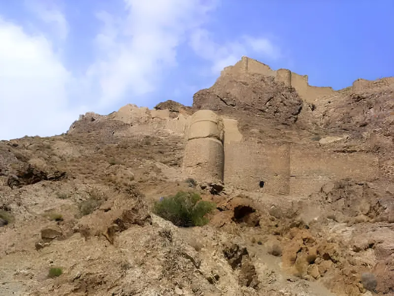 قلعه گردکوه - تصویر 2
