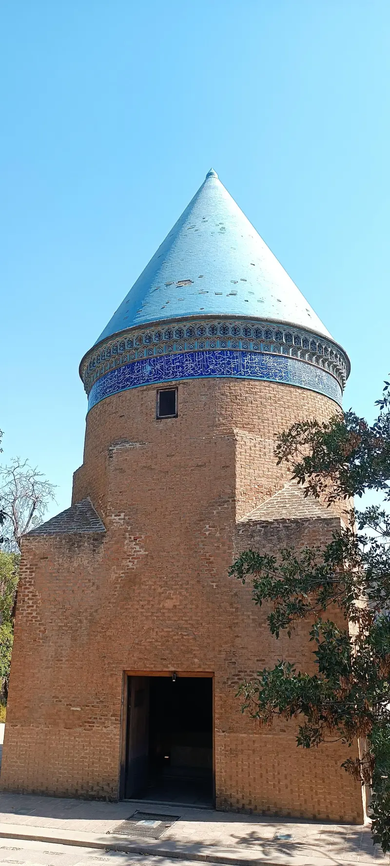 آرامگاه حمدالله مستوفی - تصویر 7