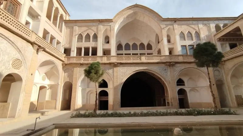 خانه عباسیان - تصویر 1