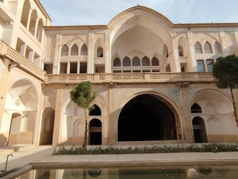 خانه عباسیان - تصویر 1