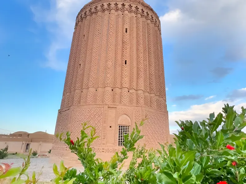 برج علی‌آباد - تصویر 1