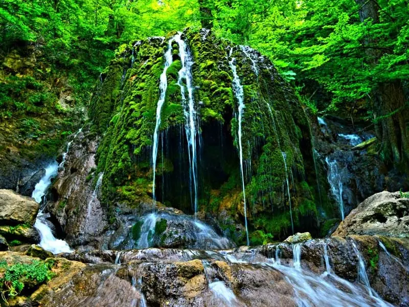 آبشار اسپه آو
