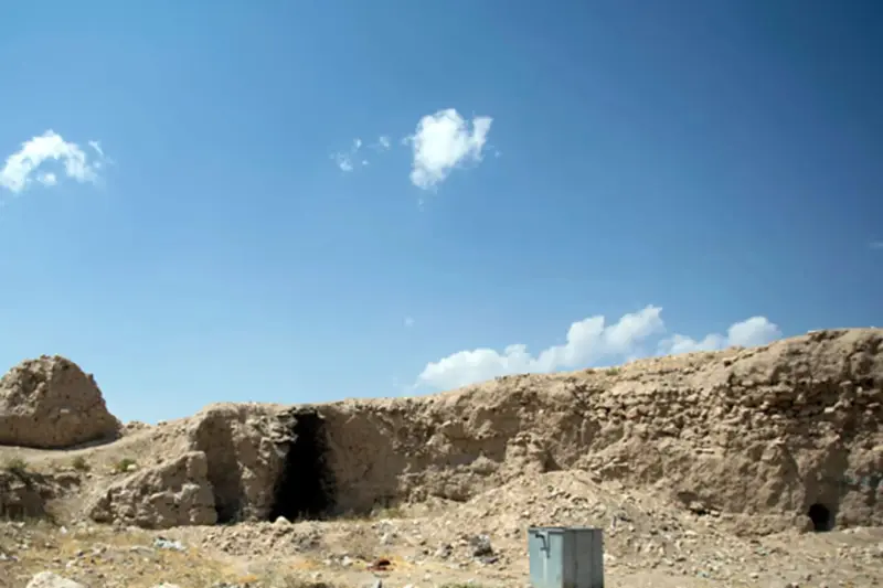 قلعه تاریخی الویر - تصویر 1