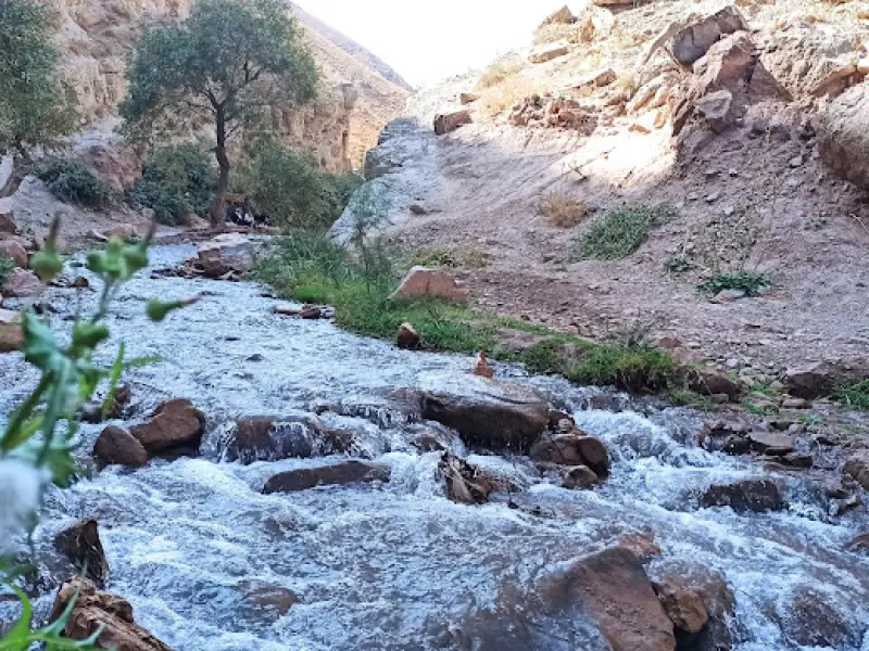 آبشار آبگرم کلات - تصویر 1