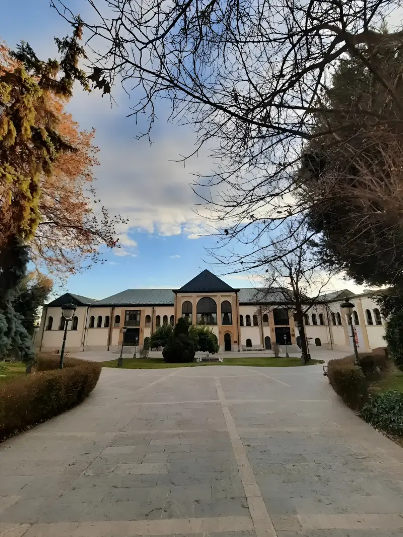 کاخ صاحبقرانیه - تصویر 2