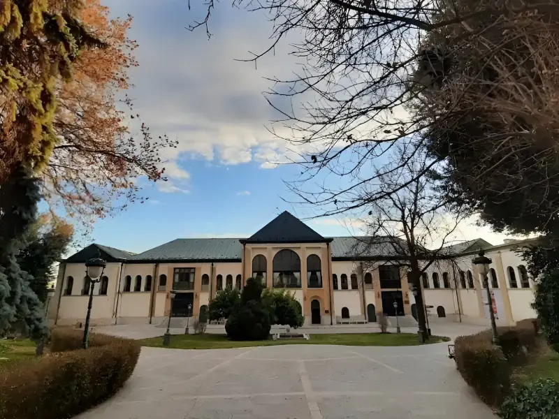 کاخ صاحبقرانیه - تصویر 2