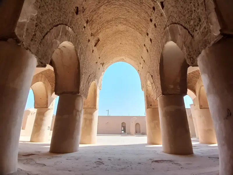 مسجد تاریخانه - تصویر 2