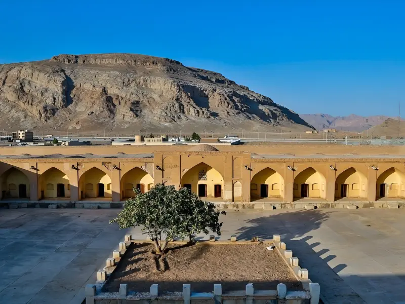 کاروانسرای مهیار - تصویر 1