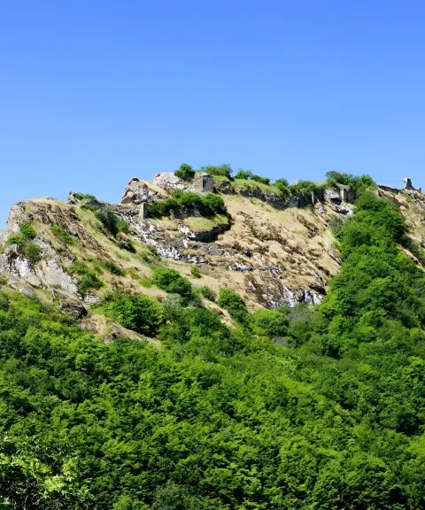 قلعه آوارسین، آذربایجان شرقی