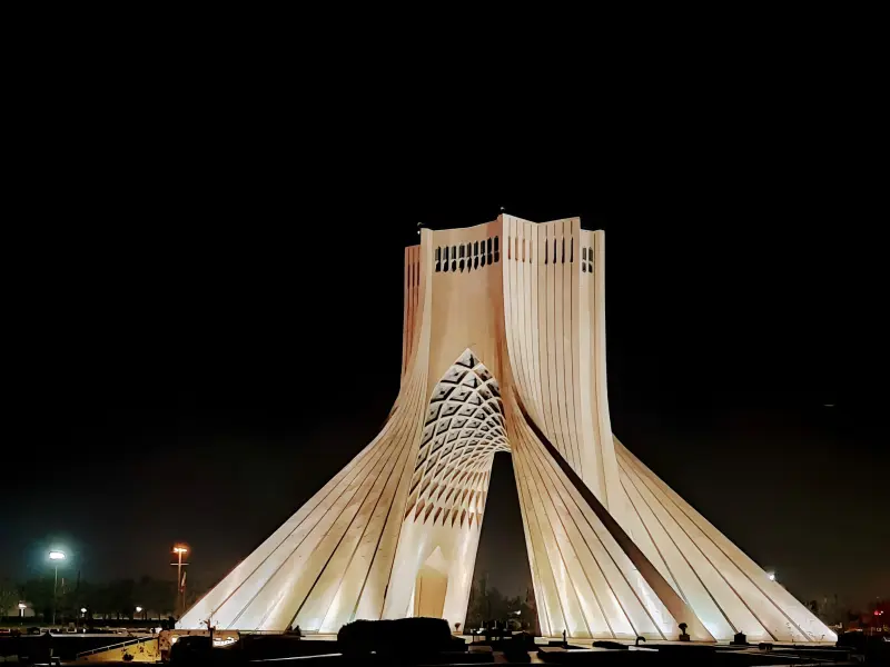 میدان آزادی - تصویر 3