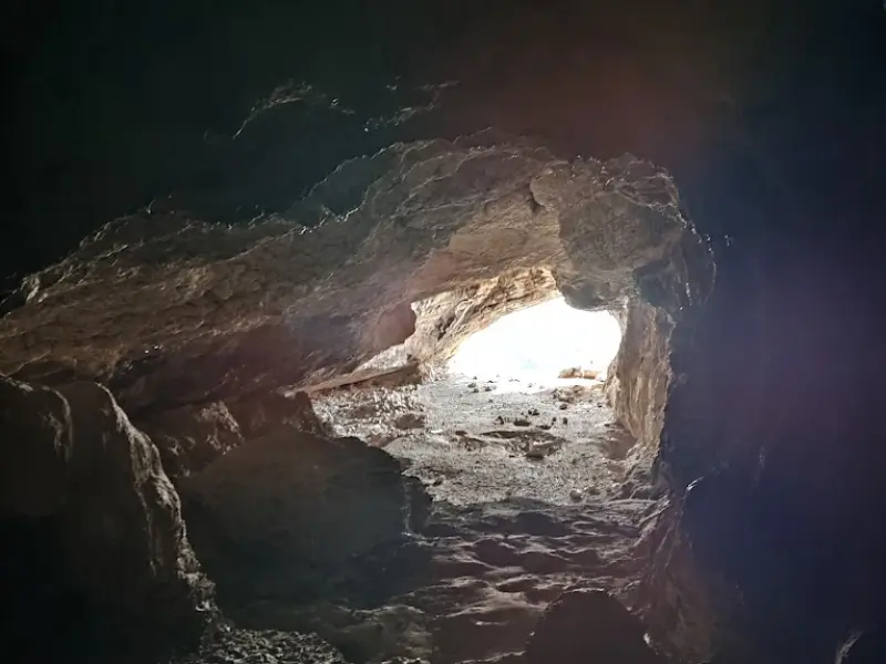 غار قمری - تصویر 1