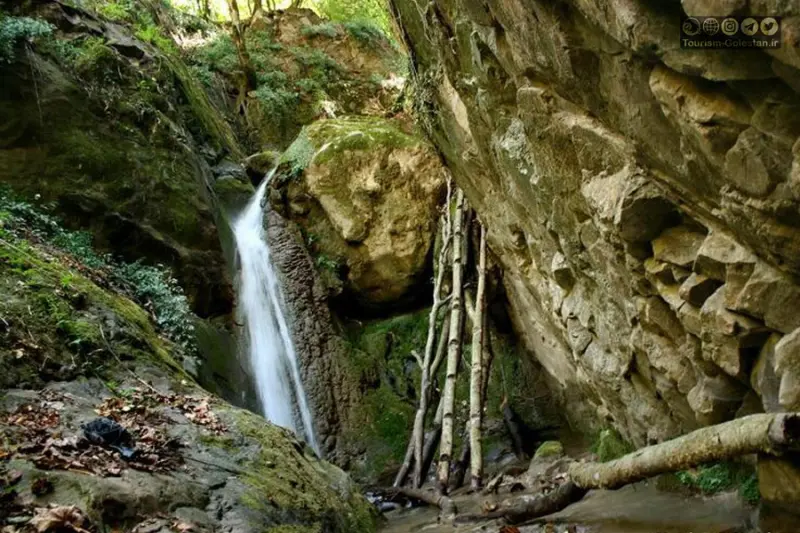 آبشار سرخه کمر - تصویر 5
