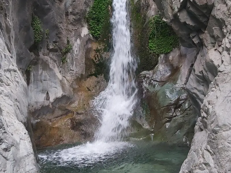 آبشار دلفارد - تصویر 1