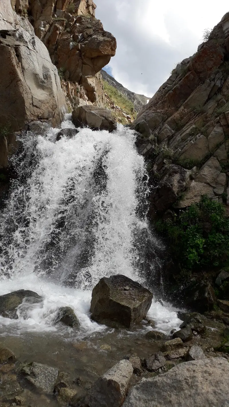 آبشار اسب فروشان - تصویر 1