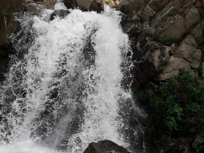 آبشار اسب فروشان - تصویر 1